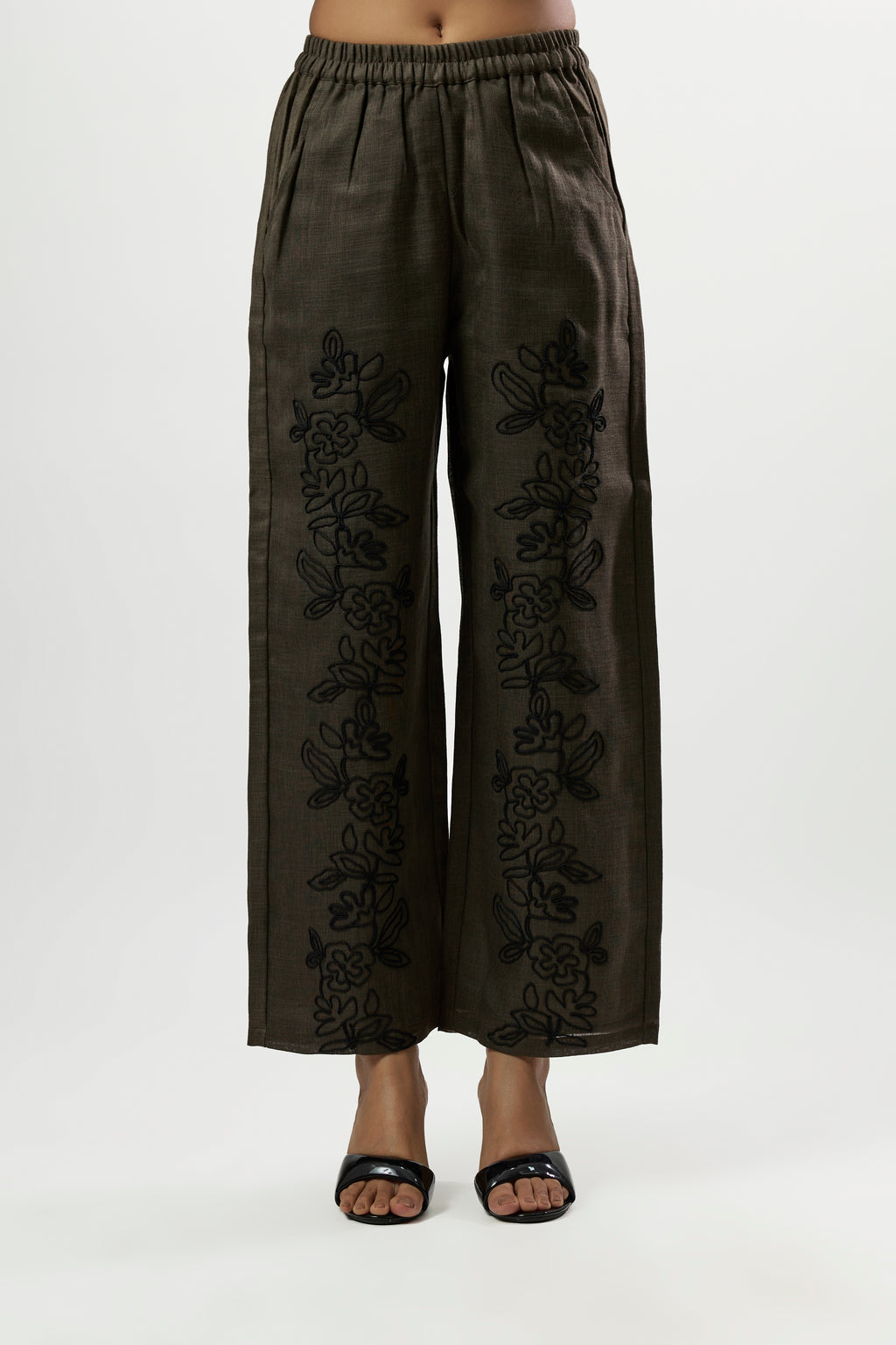 OLIVE GREEN CONTRAST BLACK EMBROIDERED CORD SET