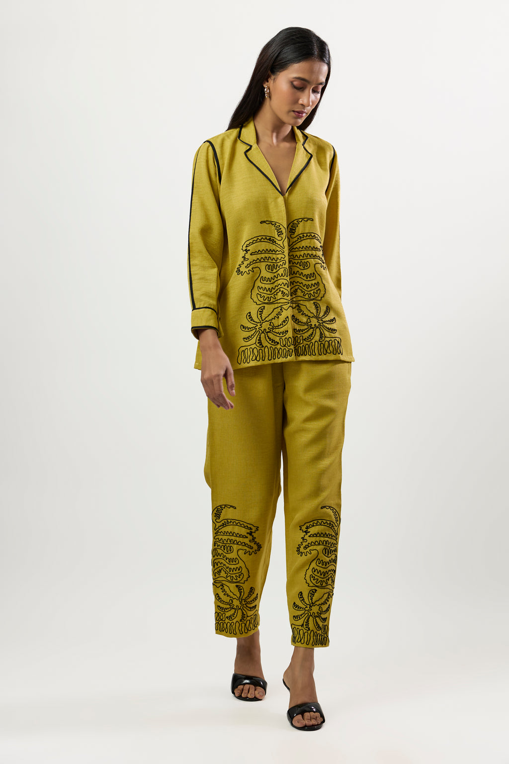 GOLDEN PLAM COLOR LINEN SET