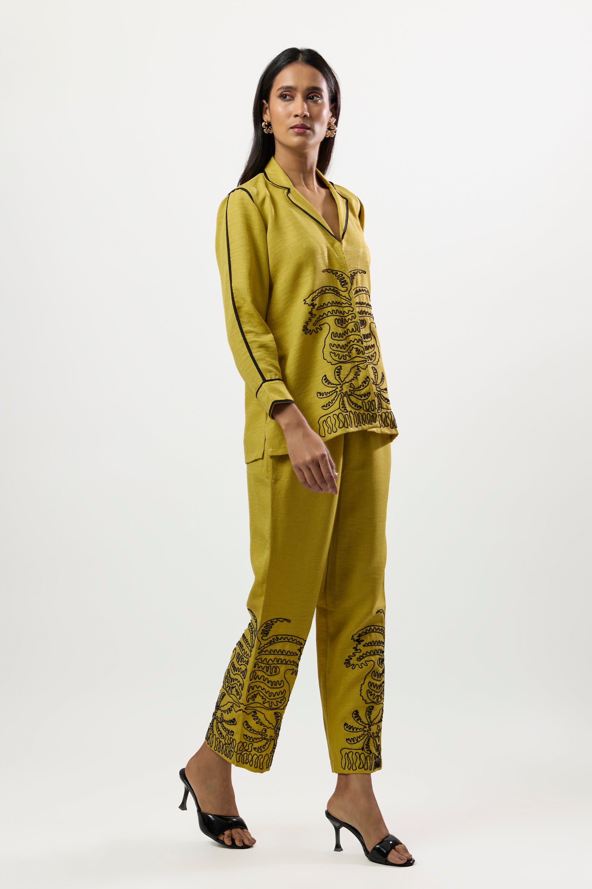 GOLDEN PLAM COLOR LINEN SET