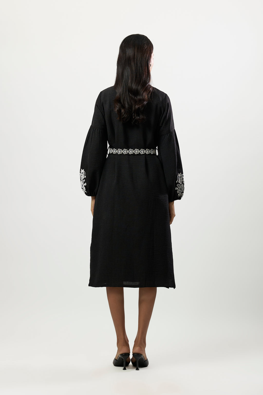 BLACK EMBROIDERED MIDI DRESS