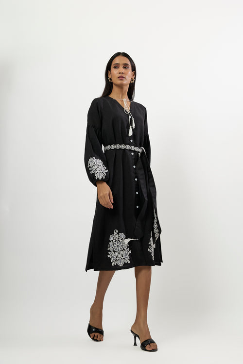BLACK EMBROIDERED MIDI DRESS