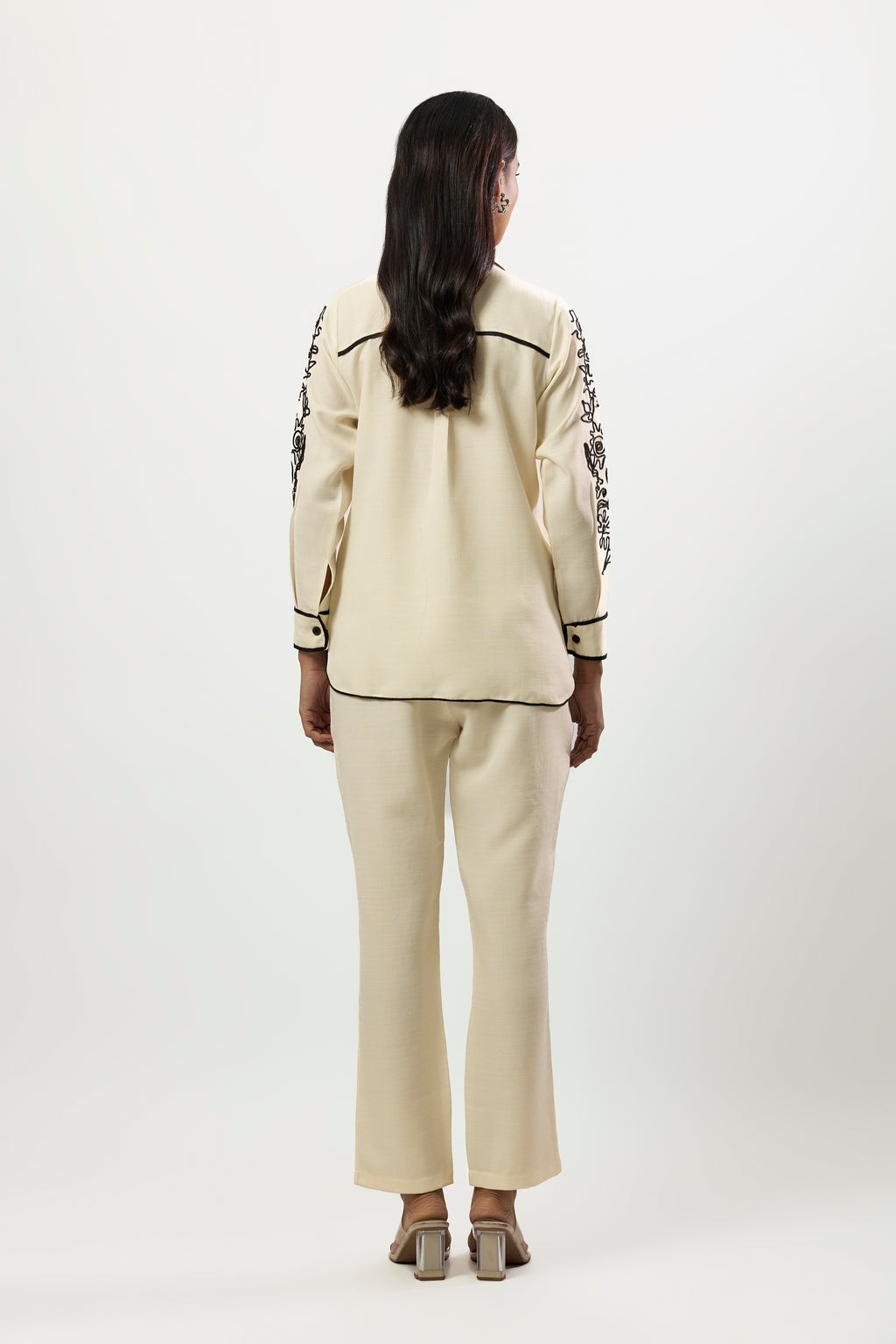 WHITE & BLACK EMBROIDERED CORD-SET