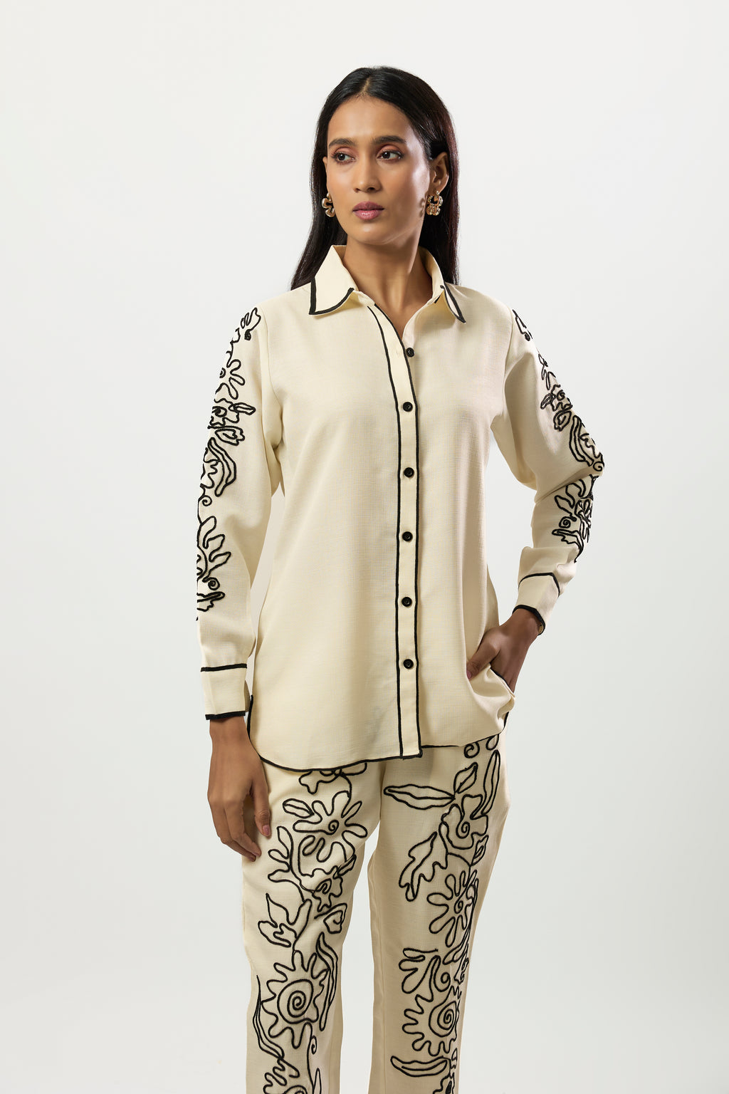 WHITE & BLACK EMBROIDERED CORD-SET