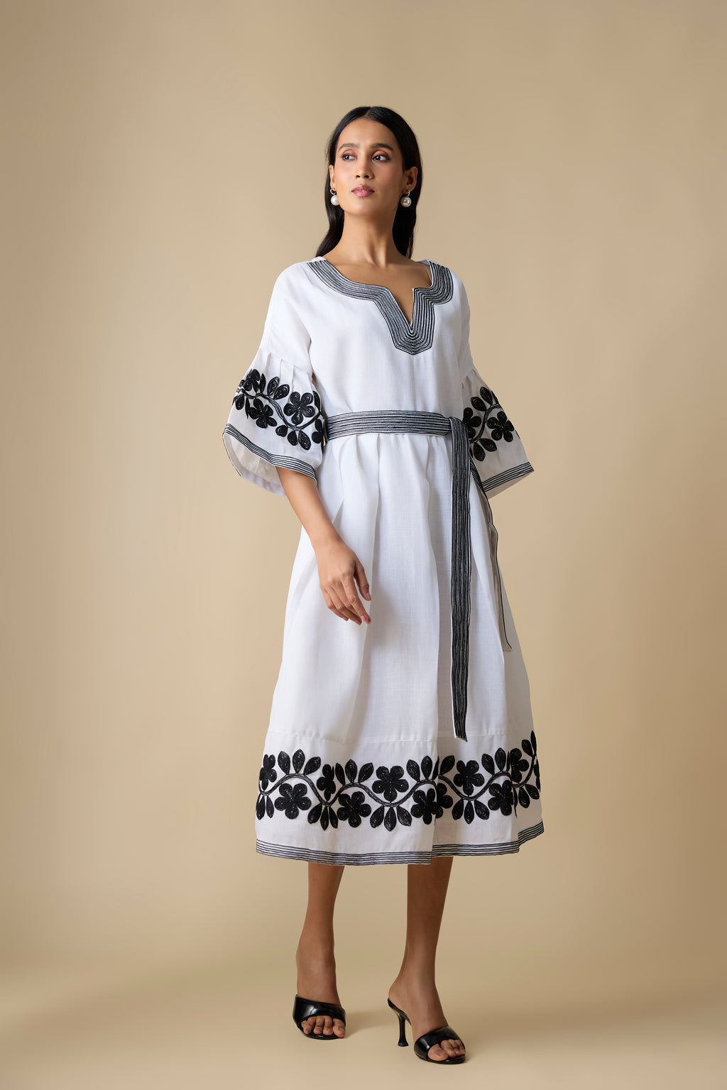 WHITE & BLACK EMBROIDERED MIDI DRESS