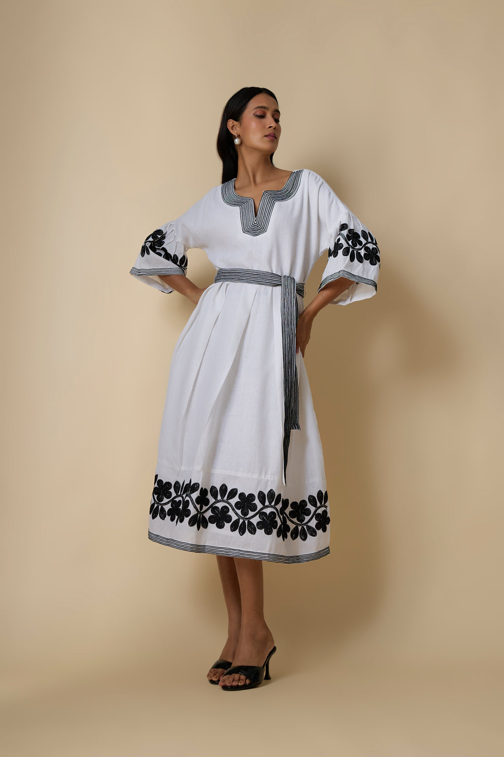 WHITE & BLACK EMBROIDERED MIDI DRESS