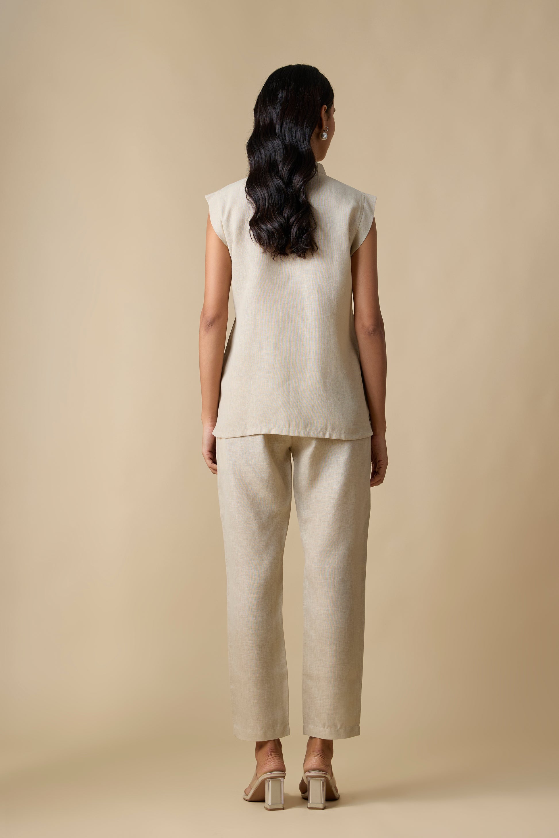 ENSEMBLE GILET BEIGE SANS MANCHES