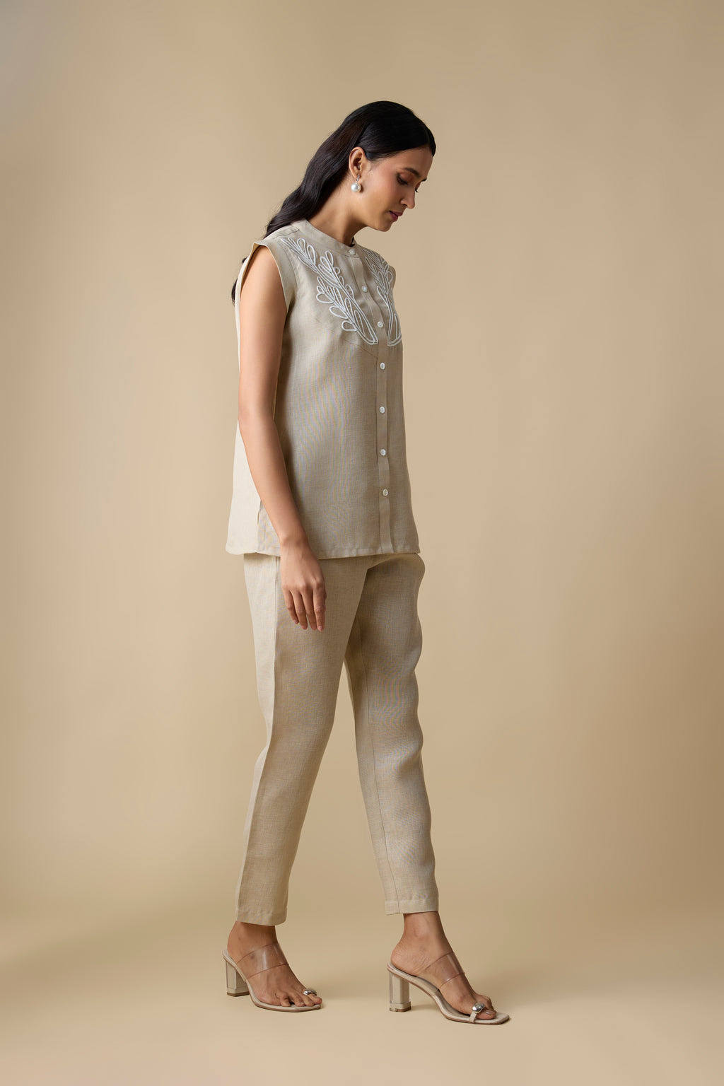 ENSEMBLE GILET BEIGE SANS MANCHES