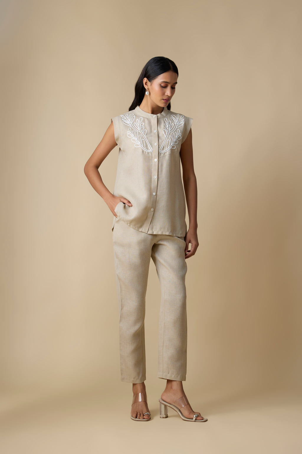 ENSEMBLE GILET BEIGE SANS MANCHES