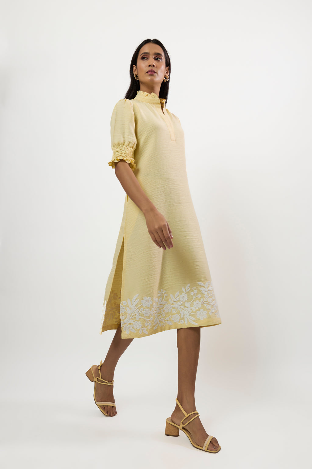 YELLOW COADDING EMBROIDERY DRESS WITH SIDE SLIT